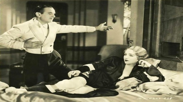 Watch Reaching for the Moon Online