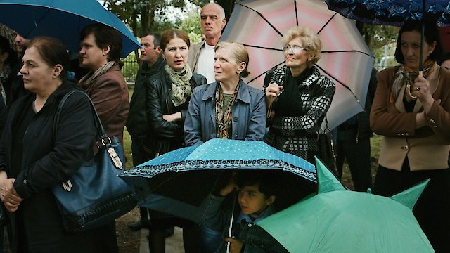 Watch The Dazzling Light of Sunset Online