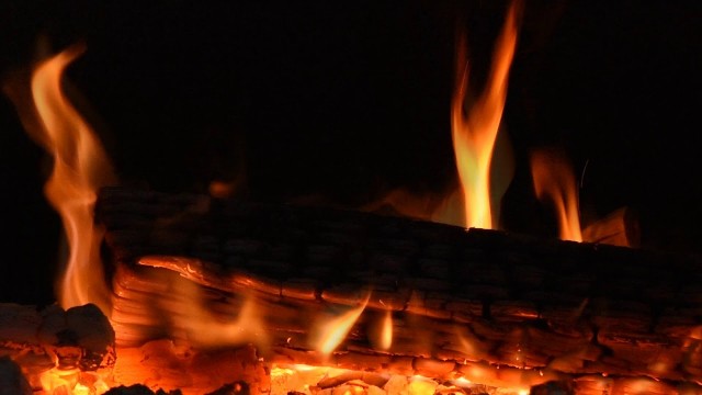 Watch Realtime Fireplace - Relaxing Fire Burning Video Online