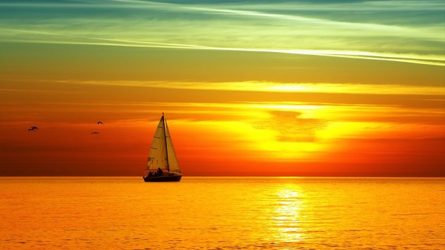 Watch The sky and view that day Ship Sailing Calming video for Stress Relief Online