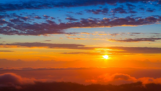 Watch The sky and view that day Autumn Evening Calming video for Stress Relief Online