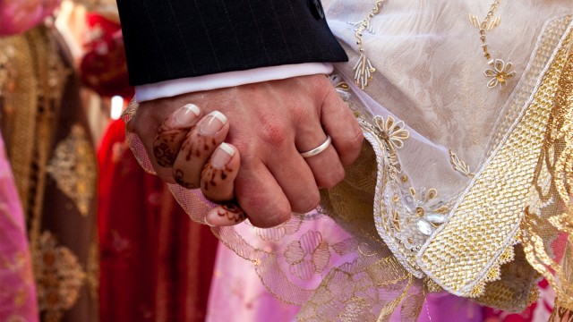 Watch Our Lives: The Men with many Wives Online