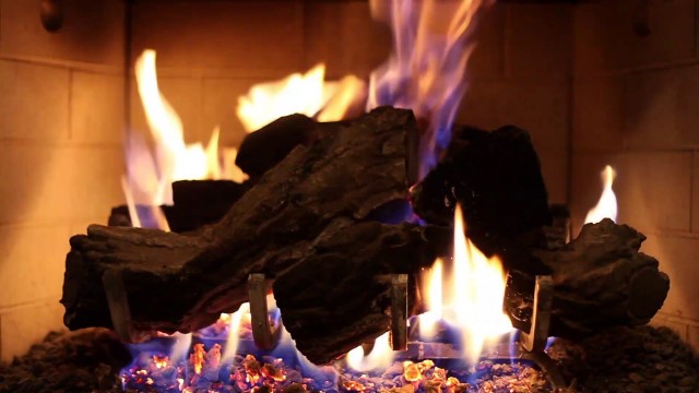 Watch Ambient fireplace 8 hour screensaver holiday parties relaxation sleep Online