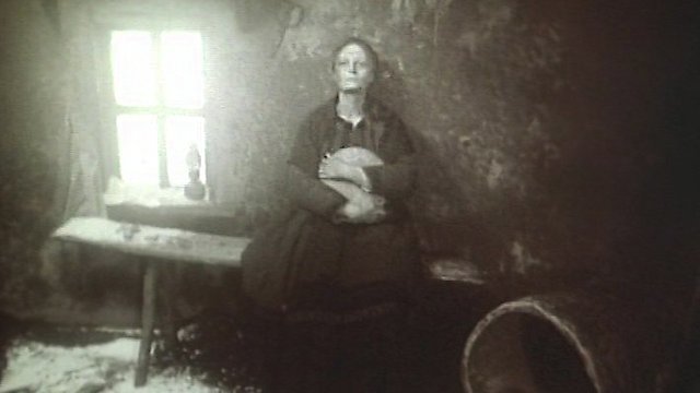 Watch Famine-33 Online