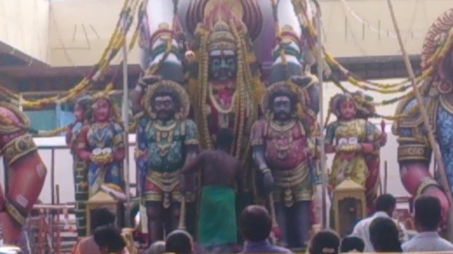 Watch Madapuram Online