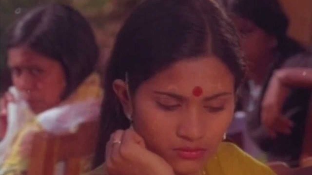 Watch Shalini Ente Koottukari Online