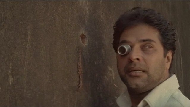 Watch Bhoothakkannadi Online