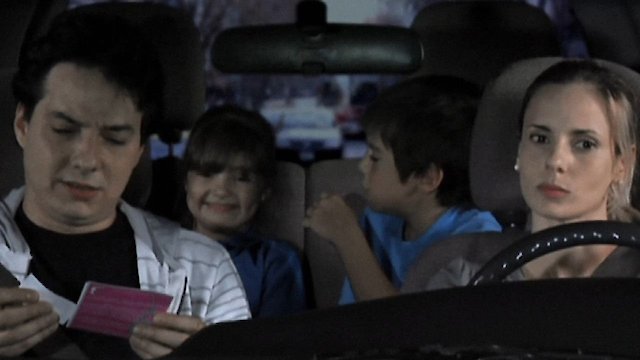 Watch Una Cita Una Fiesta Y Un Gato Negro Online