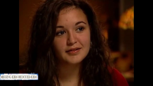 Watch Elizabeth Shoaf: The Girl in a Bunker Online