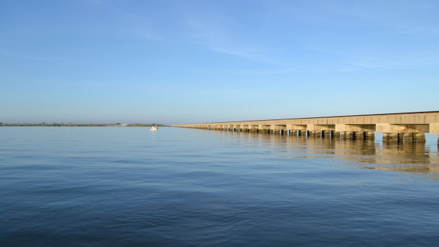 Watch The Mighty Mississippi - Lake Pontchartrain to the Big Easy Online