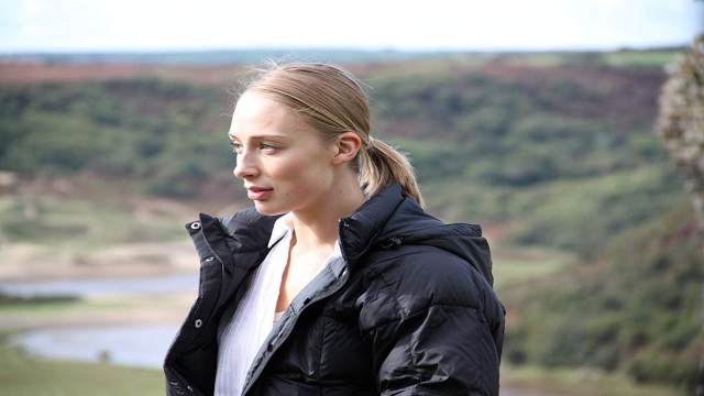 Watch The Stranger Online