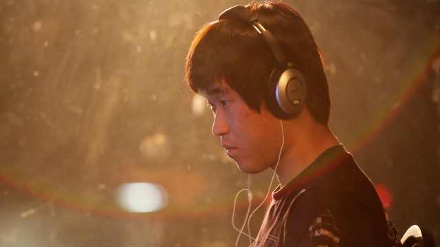 Watch The Foreigner Online