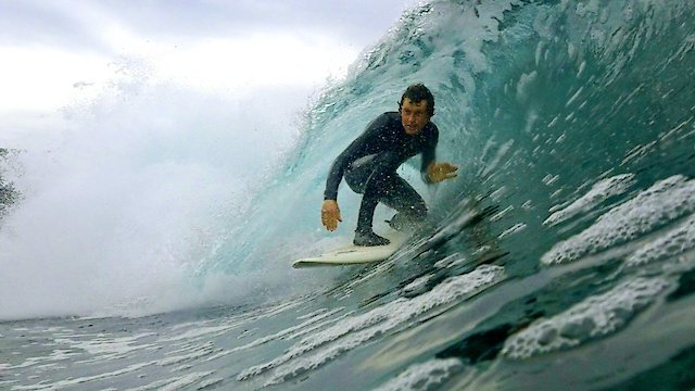 Watch Between Land and Sea Online