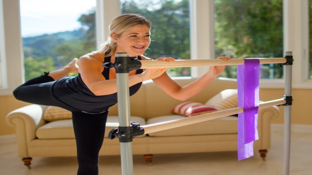 Watch 25-Minute Barre Workout - 4 Online