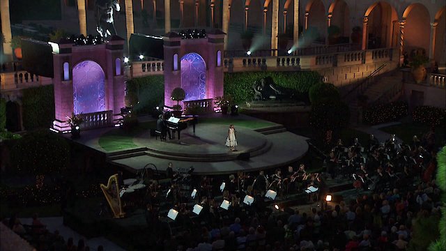 Watch Jackie Evancho - Dream With Me Concert Online