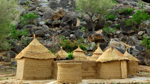 Watch Globe Trekker: Cameroon Online