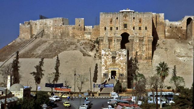 Watch Globe Trekker - Syria Online