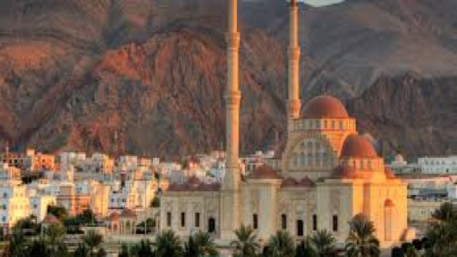 7 Days - SULTANATE OF OMAN - Where to Watch Movie