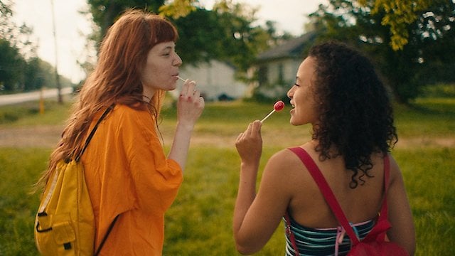 Watch Firecrackers Online