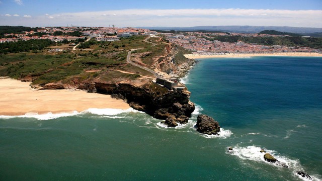 Watch 30 Minutes in Beautiful Portugal Online