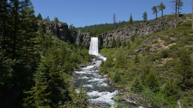 Watch The World's Most Breathtaking Waterfalls Online