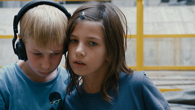 Watch UPSIDEdown Online