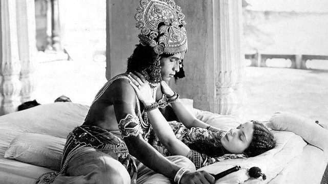 Watch Shalom Bollywood Online