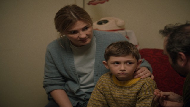 Watch The Christmas Gift Online