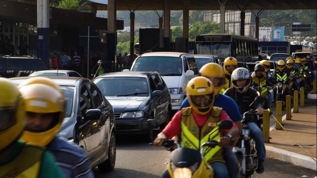 Watch Fronteira da Grandeza Online