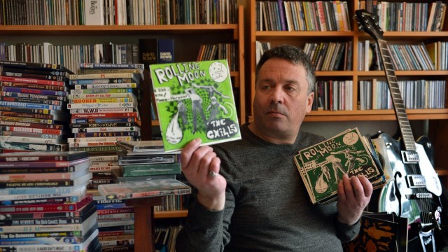 Watch The Chills: The Triumph & Tragedy of Martin Phillipps Online