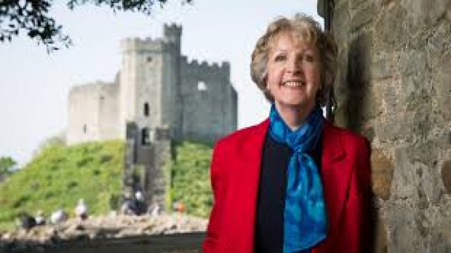 Watch At Her Majesty's Service: Caernarfon Castsle Online