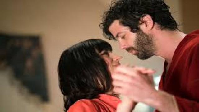 Watch Fly in Fly Out Online