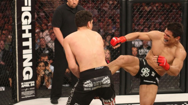 Watch Morning Kombat Strikeforce Classics: Frank Shamrock Online
