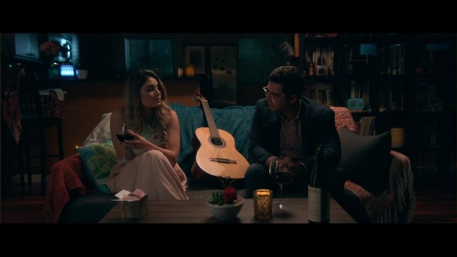 Watch Happy Anniversary Online