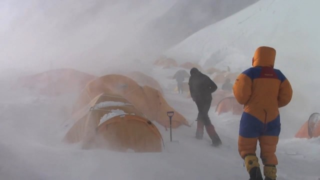Watch Eye To Eye With Everest: Death On A Mountain Online