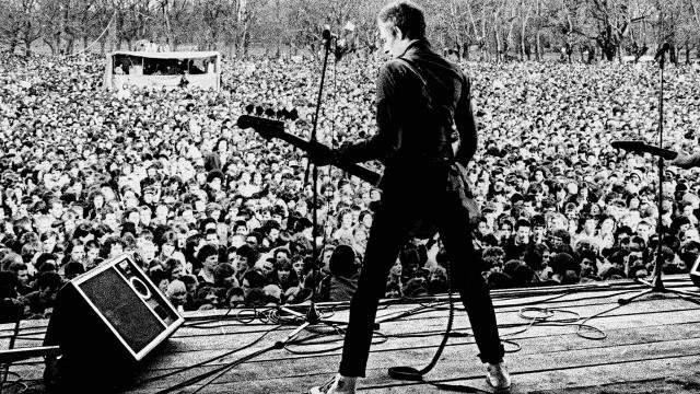 Watch White Riot Online