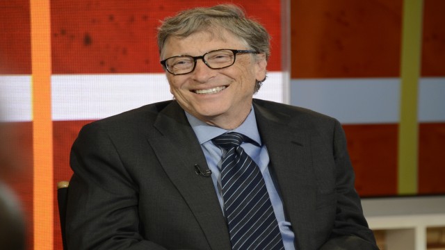 Watch Tech Billionaires: Bill Gates Online