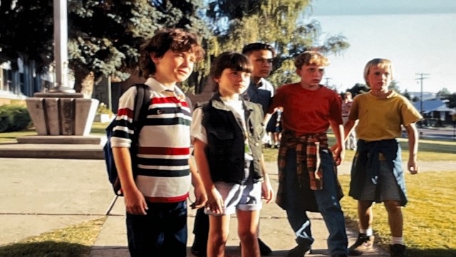 Watch Undercover Kid Online