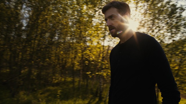 Watch Complete Strangers Online