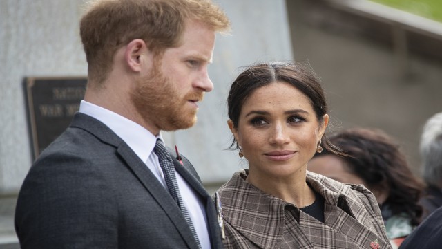 Watch Meghan: American Duchess Online