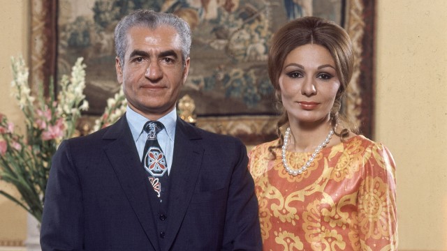 Watch Decadence and Downfall Online