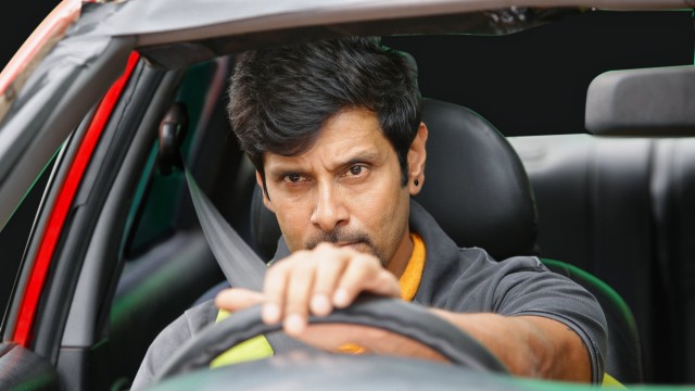 Watch 10 Endrathukulla Online