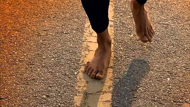 Watch Barefoot Ki-bong Online
