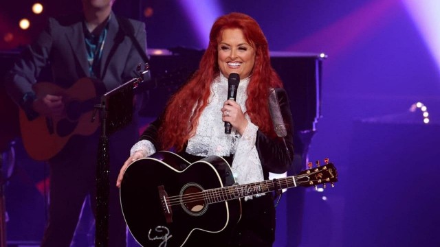 Watch Wynonna Judd: Between Hell and Hallelujah Online