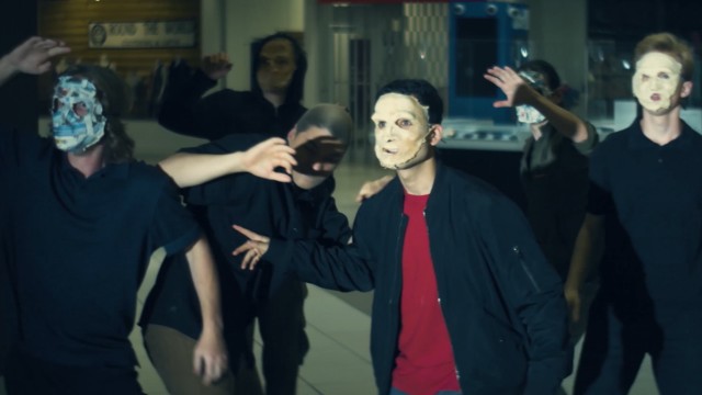 Watch A Reel Heist Online