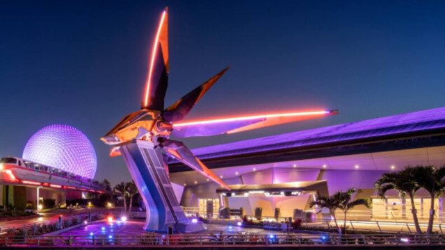 Watch EPCOT Becoming: Inside the Transformation Online