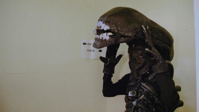 Watch Alien on Stage Online