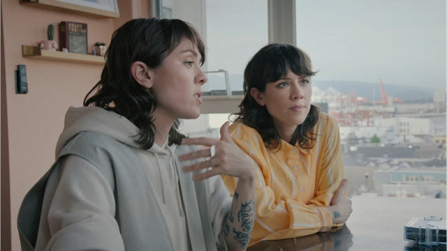 Watch Fanatical: The Catfishing of Tegan and Sara Online