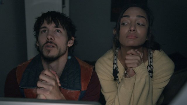 Watch Zombie Strain Online