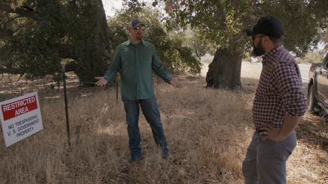 Watch Shadows in the Desert: High Strangeness in the Borrego Triangle Online